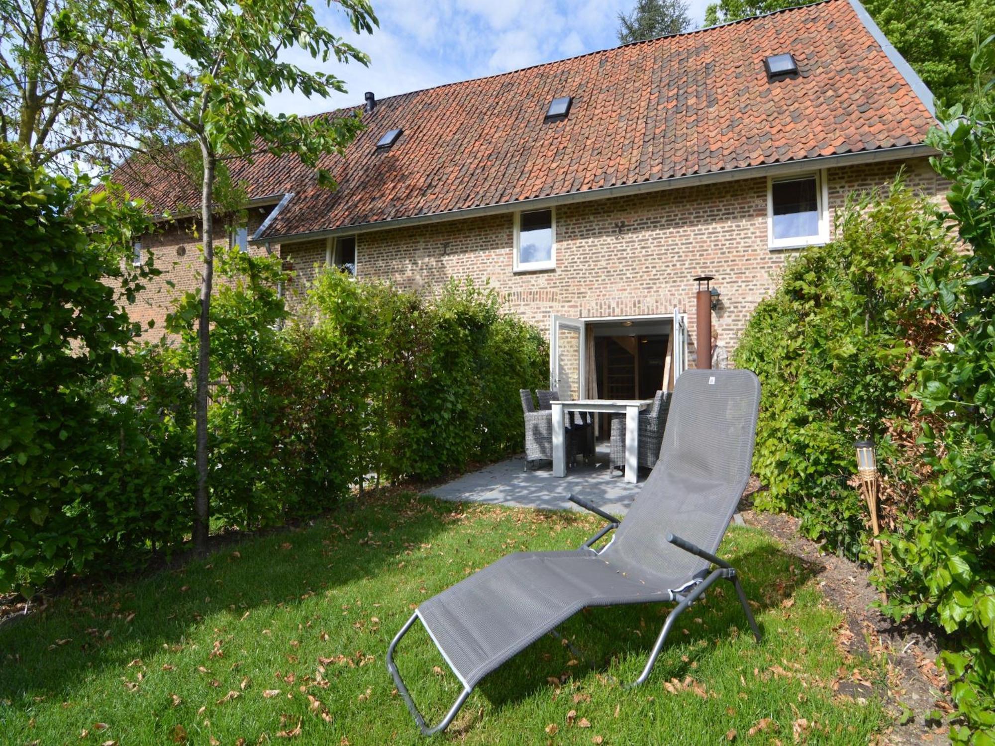 Stunning Holiday Home Near Forest In Slenaken Bagian luar foto
