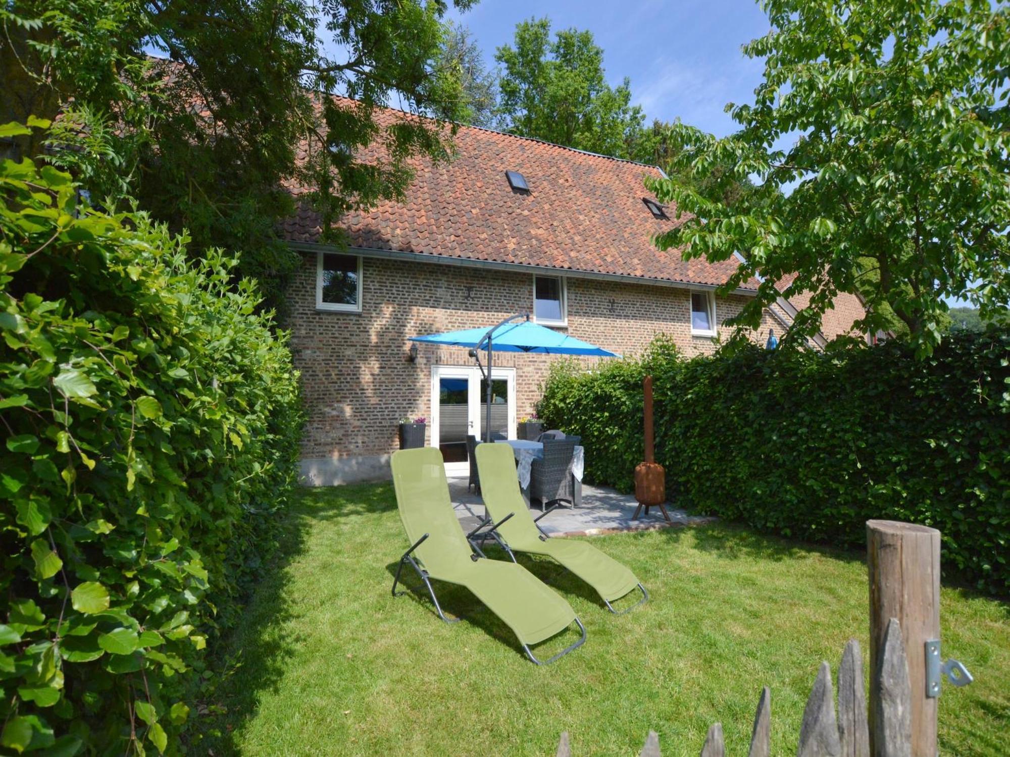 Stunning Holiday Home Near Forest In Slenaken Bagian luar foto